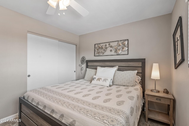 bedroom featuring a closet and ceiling fan