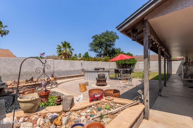 view of patio featuring a fenced backyard