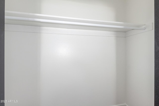 8602 N 42nd Dr, Phoenix, AZ 85051 - view of closet