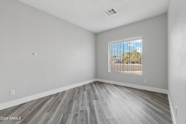 empty room featuring light hardwood / wood-style flooring