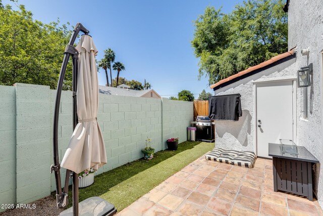 5350 N 3rd Ave, Phoenix, AZ 85013 - view of patio featuring a fenced backyard