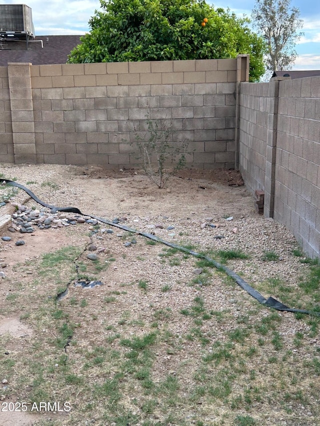5143 W Mountain View Rd, Glendale, AZ 85302 - view of yard