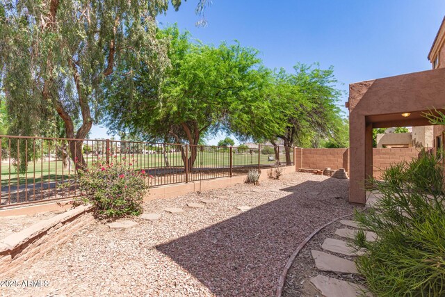 7029 S Golfside Ln, Phoenix, AZ 85042 - view of fenced backyard