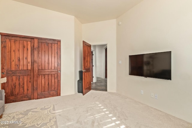 bedroom featuring carpet floors