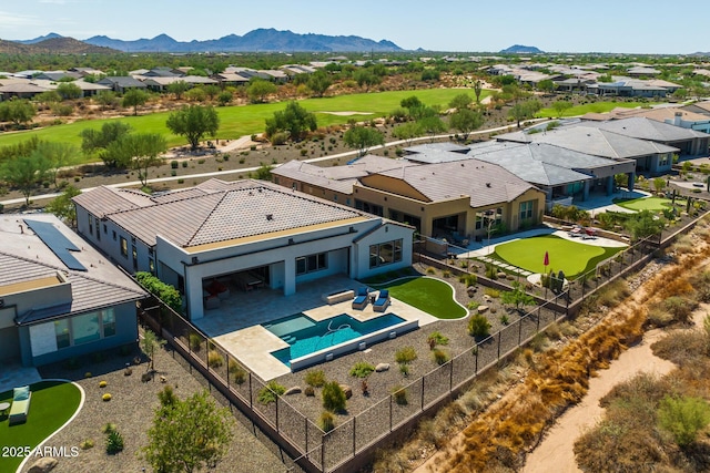 bird's eye view featuring a residential view and a mountain view