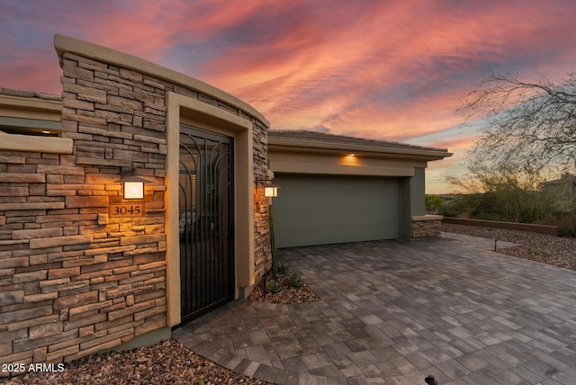 3045 W Feather Sound Dr, Phoenix, AZ 85086 - garage featuring driveway