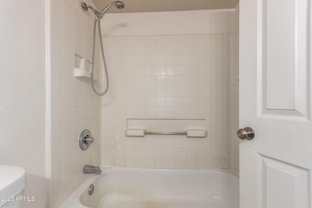 17244 N 36th Ln, Glendale, AZ 85308 - full bath featuring washtub / shower combination and toilet