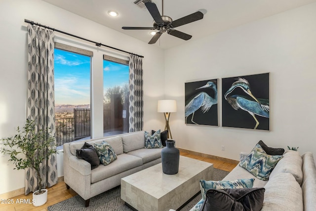 11320 N Crestview Dr, Fountain Hills, AZ 85268 - living area with recessed lighting, baseboards, visible vents, a ceiling fan, and wood finished floors