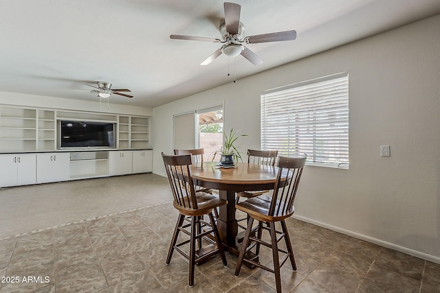 2432 W Echo Ln, Phoenix, AZ 85021 - dining area with ceiling fan