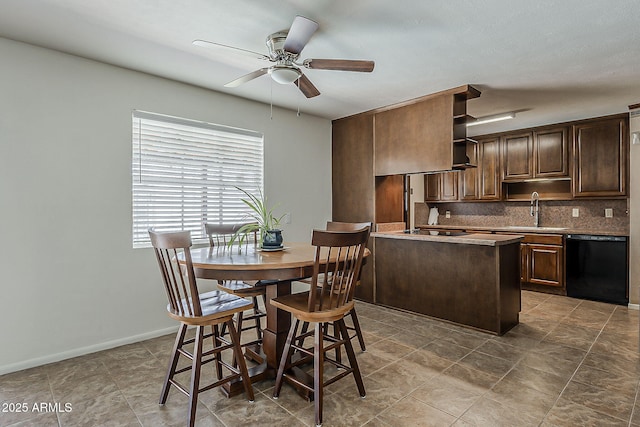 2432 W Echo Ln, Phoenix, AZ 85021 - dining space featuring ceiling fan and baseboards