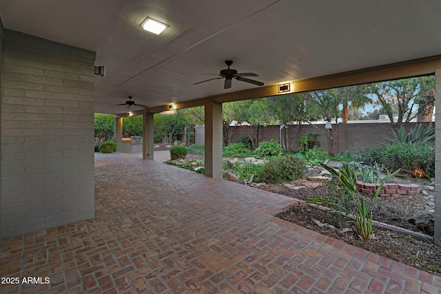 315 E Marlette Ave, Phoenix, AZ 85012 - view of patio / terrace with fence and a ceiling fan