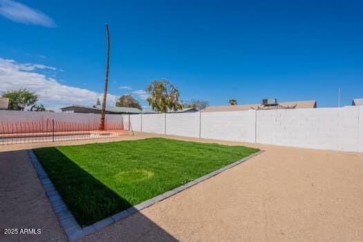 view of yard with a patio