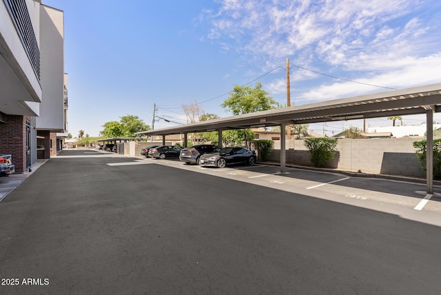 475 N 9th St Unit 206, Phoenix, AZ 85006 - view of covered parking lot