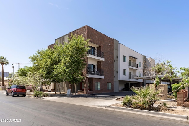 475 N 9th St Unit 206, Phoenix, AZ 85006 - view of property