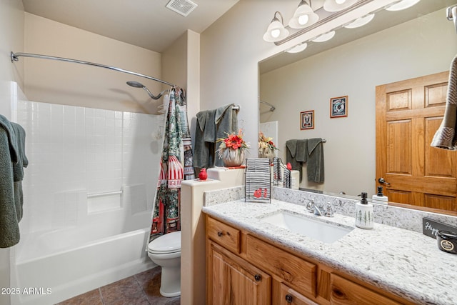 420 N Retreat Dr, Show Low, AZ 85901 - full bath featuring toilet, tile patterned floors, shower / bath combo with shower curtain, and vanity