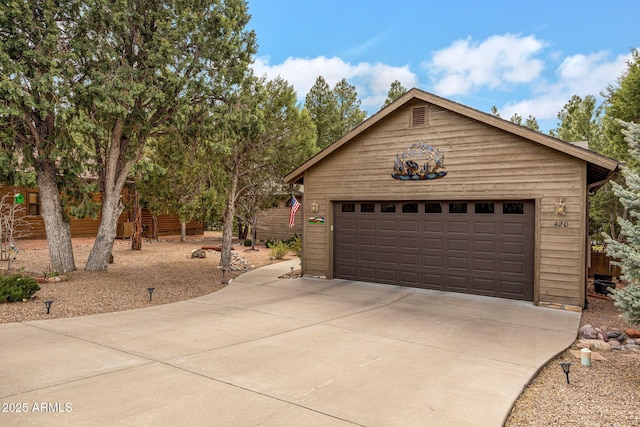 420 N Retreat Dr, Show Low, AZ 85901 - view of detached garage