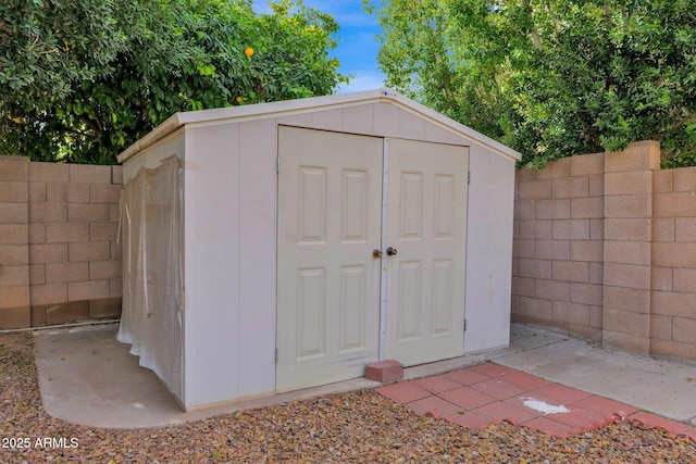 view of outbuilding