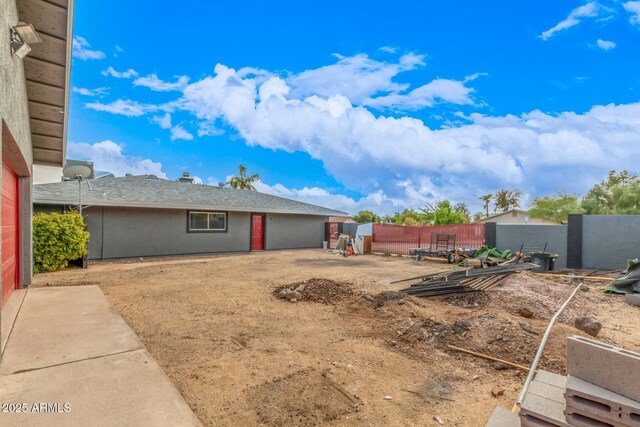 18585 N 70th Ave, Glendale, AZ 85308 - view of yard with fence