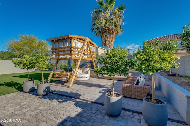 2533 W Novak Way, Phoenix, AZ 85041 - view of patio / terrace with a fenced backyard