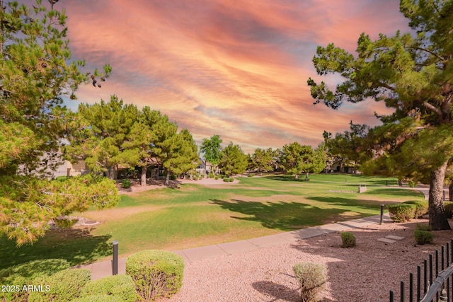 7031 S 32nd Pl, Phoenix, AZ 85042 - view of community with a yard