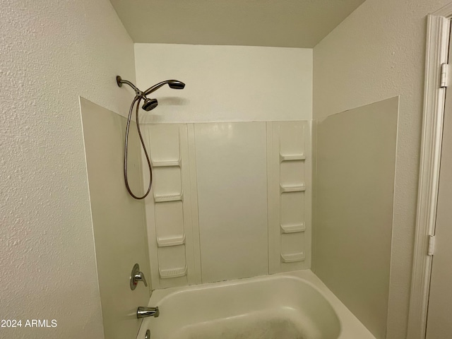 bathroom featuring shower / washtub combination