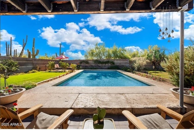 25232 N Horseshoe Trl, Scottsdale, AZ 85255 - view of swimming pool featuring a patio area