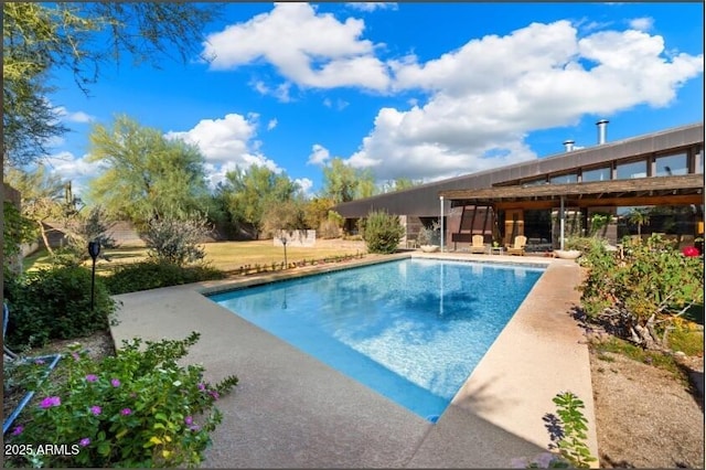 25232 N Horseshoe Trl, Scottsdale, AZ 85255 - outdoor pool featuring a patio