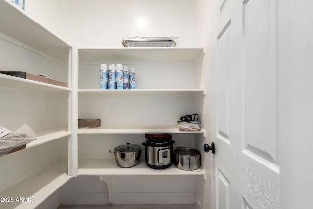 3715 S 57th Ln, Phoenix, AZ 85043 - view of pantry