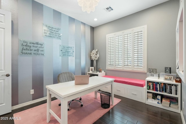 office area with visible vents, recessed lighting, baseboards, a chandelier, and dark wood-style flooring