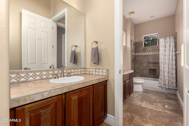 full bathroom with shower / bathtub combination with curtain, vanity, backsplash, and toilet