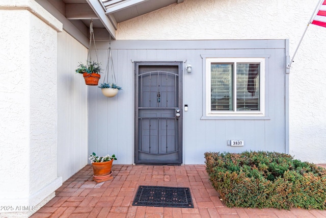 view of entrance to property