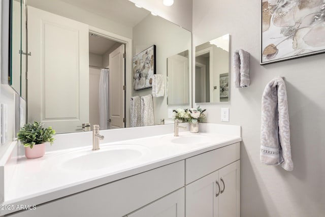 2605 S Quaintance St, Gilbert, AZ 85295 - bathroom with double vanity