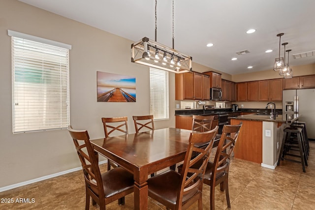 291 E Canyon Rock Rd, San Tan Valley, AZ 85143 - dining area with light tile patterned floors, baseboards, visible vents, and recessed lighting