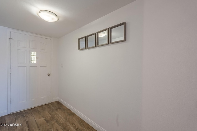 310 E Fremont Dr, Tempe, AZ 85282 - foyer featuring dark wood finished floors and baseboards