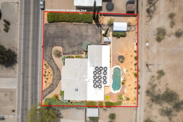 2001 Golf Links Rd, Sierra Vista, AZ 85635 - aerial overview of property's location featuring property boundaries highlighted and a pool area