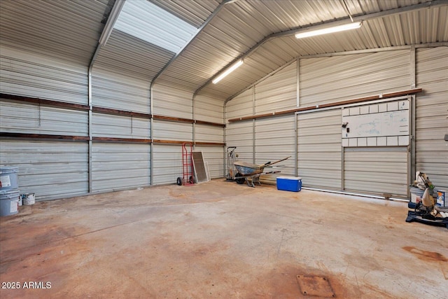 3506 W Yucca St, Phoenix, AZ 85029 - garage featuring metal wall