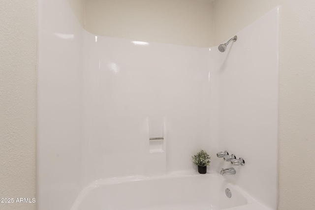 909 S Acapulco Ln Unit A, Tempe, AZ 85281 - bathroom featuring shower / bath combination