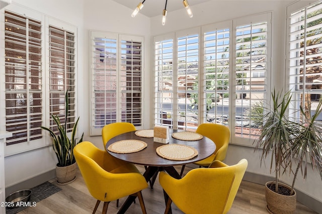 1633 W Acoma Dr, Phoenix, AZ 85023 - view of sunroom