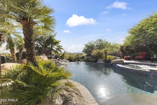 13249 E Summit Dr, Scottsdale, AZ 85259 - view of swimming pool with a pool with connected hot tub
