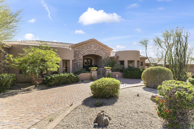 13249 E Summit Dr, Scottsdale, AZ 85259 - southwest-style home featuring stucco siding and stone siding