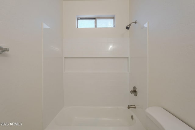 125 N 22nd Pl Unit 5, Mesa, AZ 85213 - full bath featuring bathing tub / shower combination and toilet