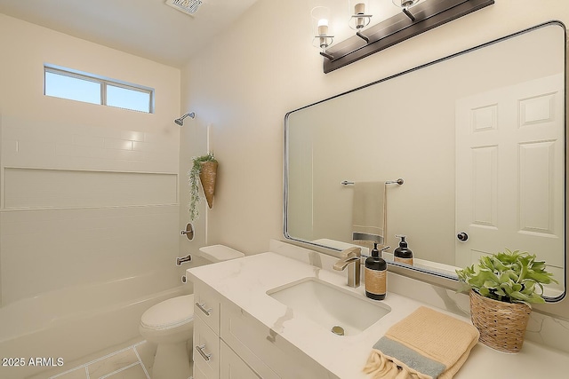 125 N 22nd Pl Unit 5, Mesa, AZ 85213 - full bath with vanity and bathtub / shower combination