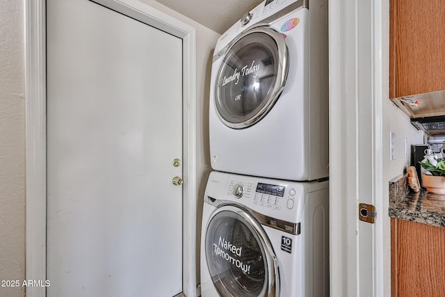 7125 W Canterbury Dr, Peoria, AZ 85345 - laundry room featuring stacked washing machine and dryer