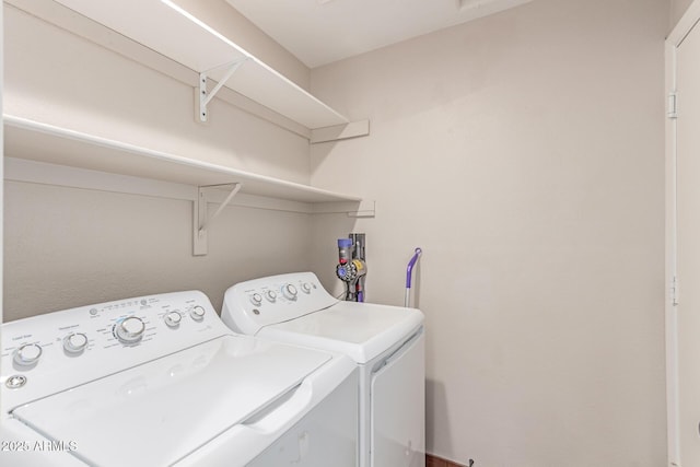 925 W Hudson Way, Gilbert, AZ 85233 - washroom with washer and dryer