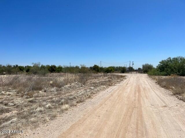 Listing photo 3 for 30 N Sells Drive -, Litchfield Park AZ 85340