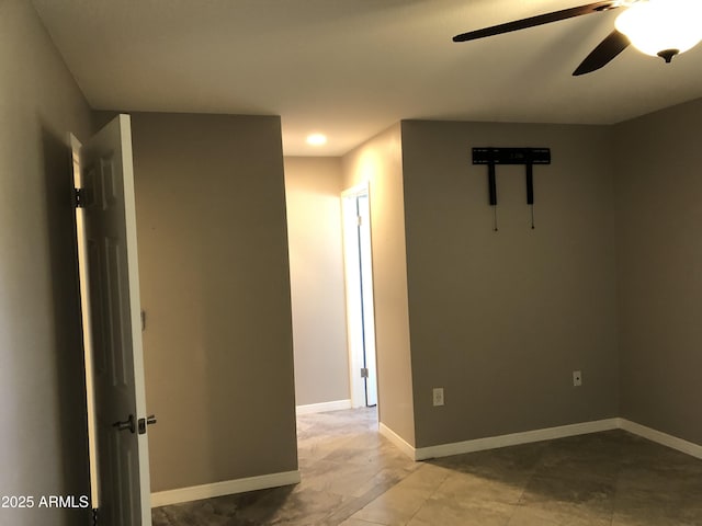 empty room with ceiling fan