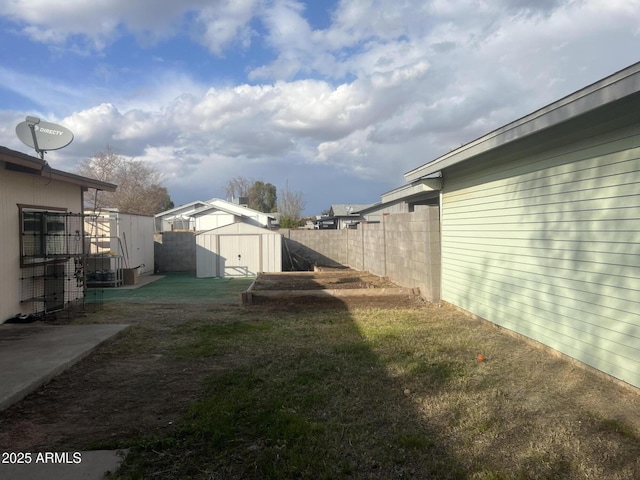 5220 W Mauna Loa Ln, Glendale, AZ 85306 - view of yard
