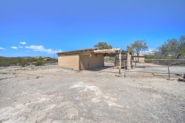 view of outdoor structure featuring an outdoor structure