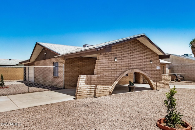 6430 W Thomas Rd, Phoenix, AZ 85033 - view of side of home