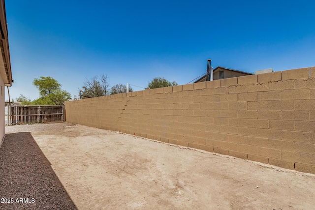 6430 W Thomas Rd, Phoenix, AZ 85033 - view of fenced backyard